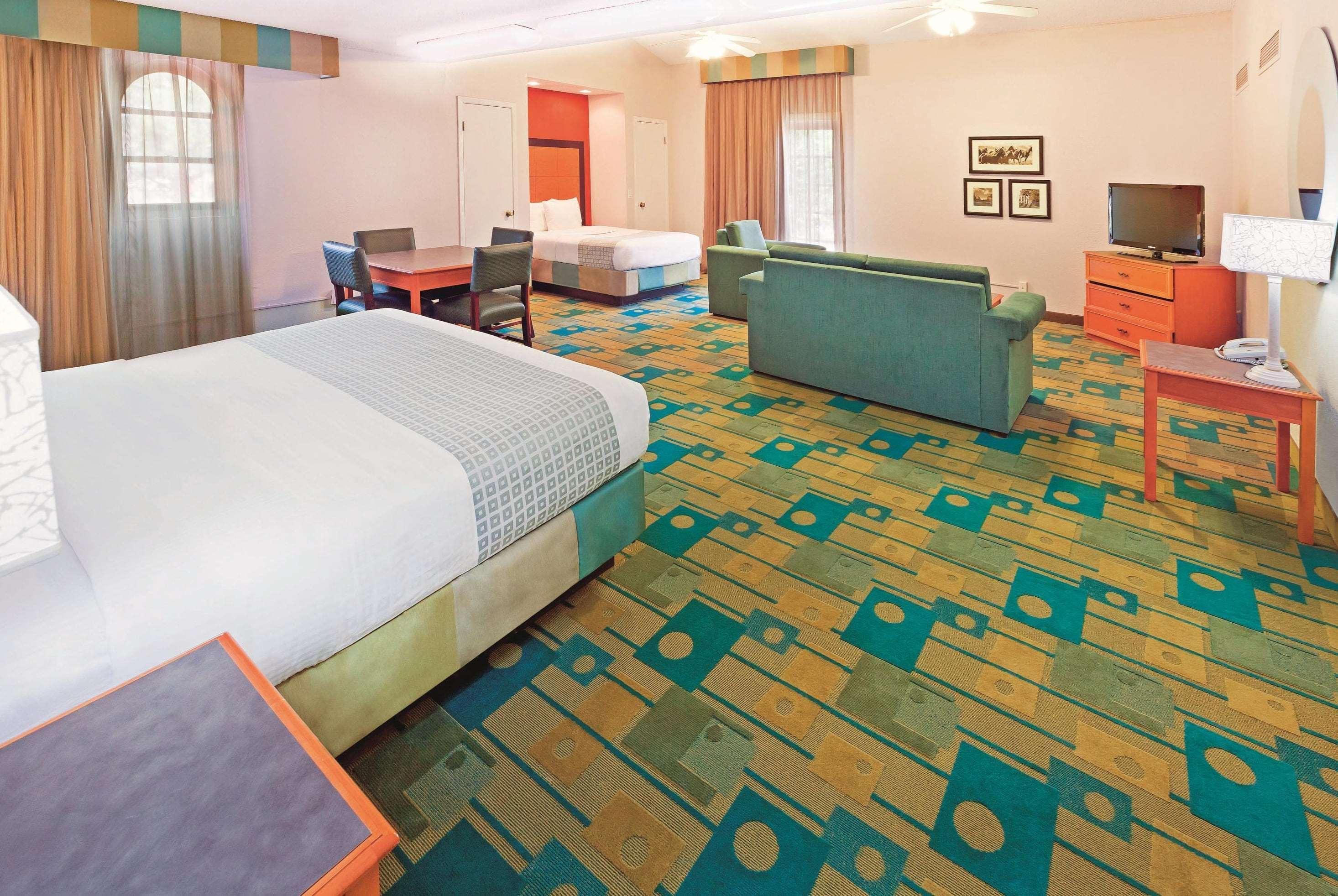 Baymont By Wyndham Lubbock - Downtown Civic Center Hotel Kültér fotó